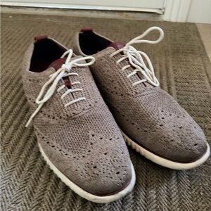 Elegant Cole Haan Men's Lace-Up Knitted Oxfords Shoes